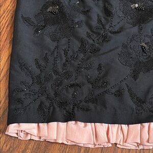 Vintage Y2K Tracy Reese Black Silk Embroidered Pencil Skirt
